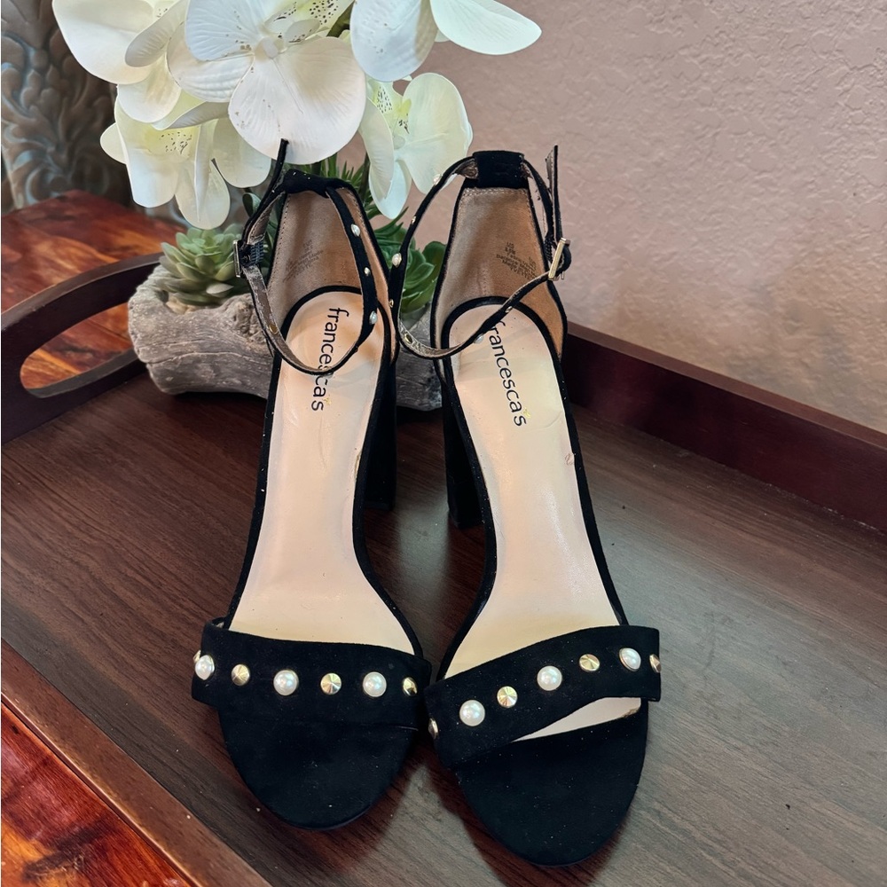 Francesca's Collections Black Suede Pearl-Studded Heels